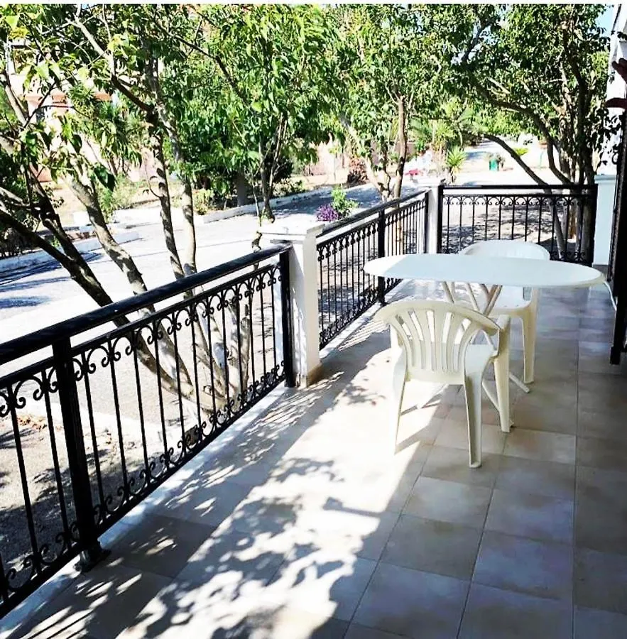 Sunny Flats Aparthotel Lixouri